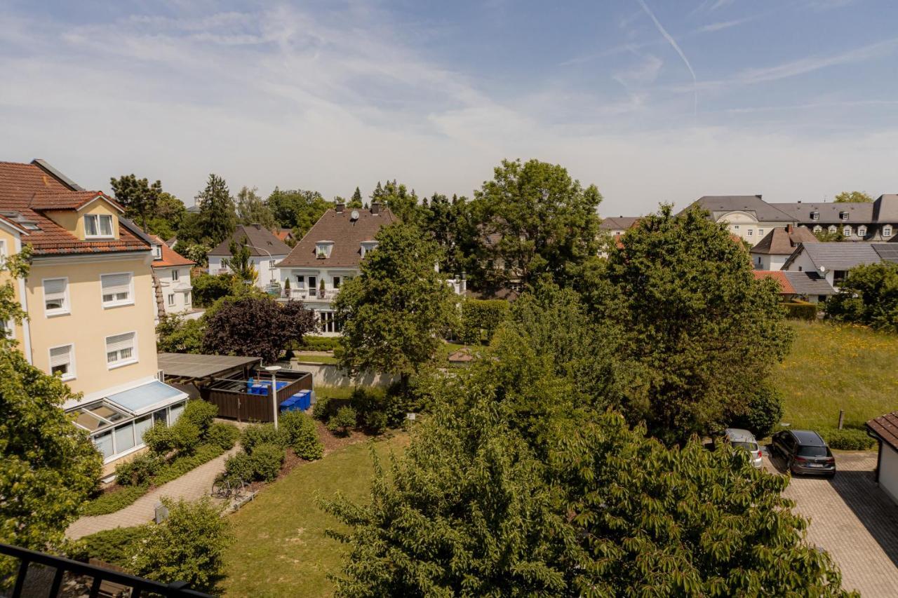 C4S Come4Stay Altoetting - 3-Zi Whg I Zentrale Lage I Parkplatz I Balkon I Wifi I Smarttv I 1 Kingsize, 1 Queensize Bett I Office Arbeitsplatz I Wohnbereich Mit Couch Und Essbereich I Voll Ausgestattete Kueche I Nespresso Altötting Exterior foto